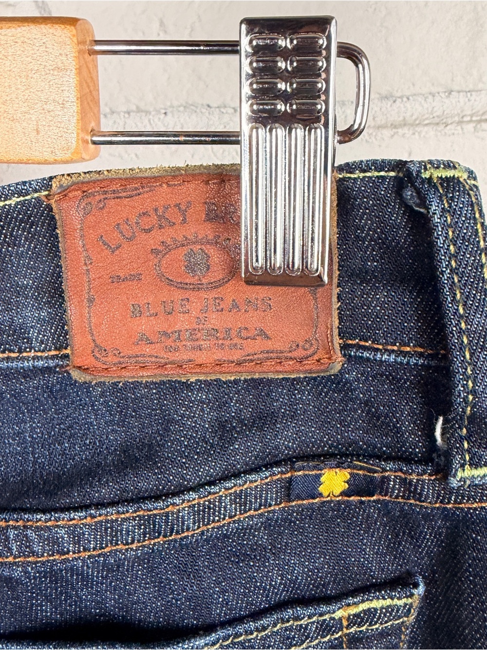 Lucky Brand Easy Rider Bootcut Jeans Dark Wash Stretch Denim Womens 2/26 - Picture 7 of 9